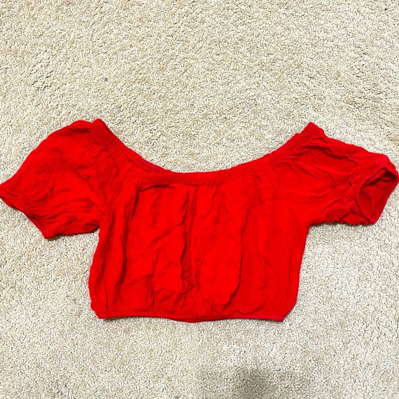 Crop top - Picture 1 of 2